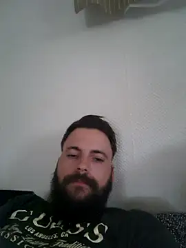 Snapshot of Ohbunnyfree chatting on April 26, 2026, 6:05 pm Ohbunnyfree online show from April 26, 2026, 6:05 pm