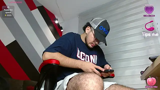 Snapshot of Zac_Golden chatting on April 12, 2026, 12:19 pm Zac Golden online show from April 12, 2026, 12:19 pm