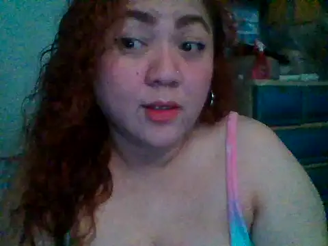 H2ooowIzee22 online show from October 25, 2025, 9:41 am