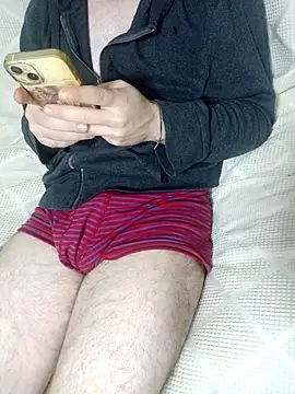 Snapshot of lazzzz09 chatting on November 20, 2025, 2:07 pm lazzzz09 online show from November 20, 2025, 2:07 pm