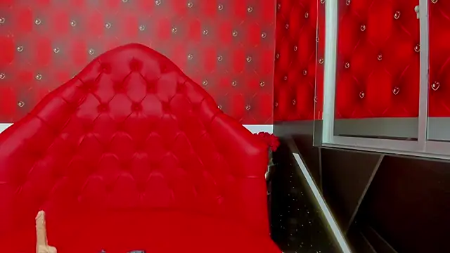 Bianca Millf online show from January 16, 2026, 4:05 am