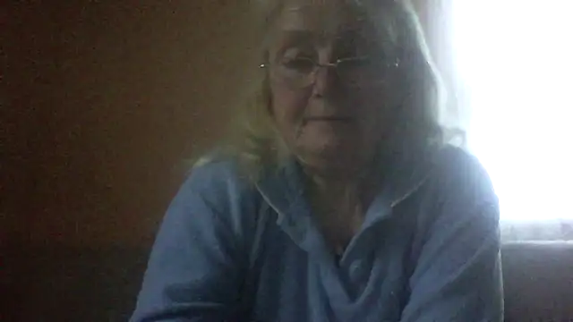 Snapshot of AmyLove353 chatting on April 30, 2026, 3:35 am AmyLove353 online show from April 30, 2026, 3:35 am