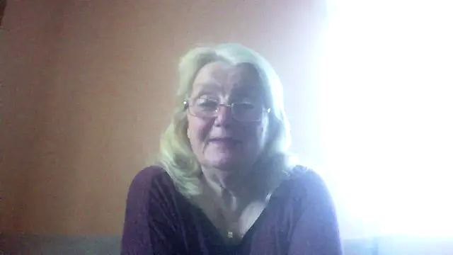 Snapshot of AmyLove353 chatting on May 2, 2026, 3:56 am AmyLove353 online show from May 2, 2026, 3:56 am