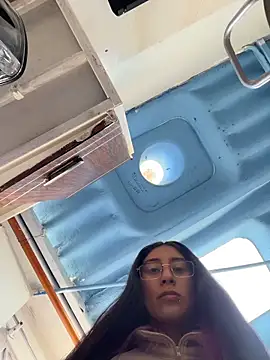 Snapshot of Violeet-Smith chatting on February 10, 2026, 1:32 pm Violeet-Smith online show from February 10, 2026, 1:32 pm