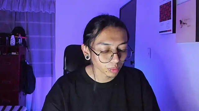 Snapshot of _Astrea_ chatting on February 14, 2026, 7:08 am Astrea online show from February 14, 2026, 7:08 am