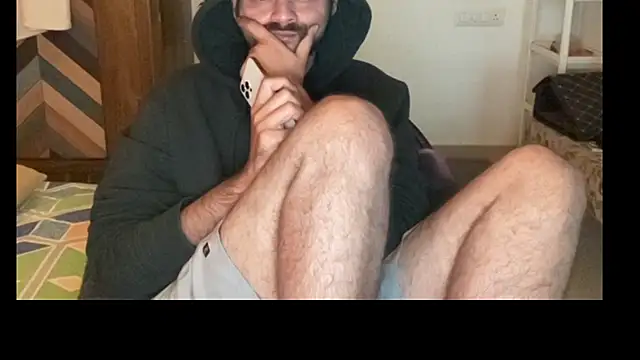 Snapshot of MakeMeAwareAah chatting on December 15, 2025, 3:51 pm MakeMeAwareAah online show from December 15, 2025, 3:51 pm