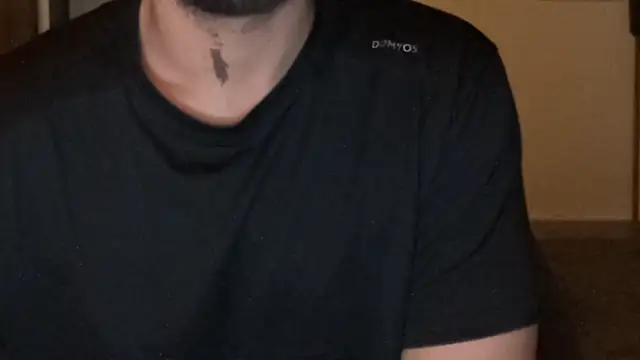 Snapshot of MakeMeAwareAah chatting on December 2, 2025, 4:30 pm MakeMeAwareAah online show from December 2, 2025, 4:30 pm