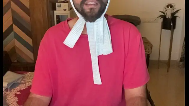 Snapshot of MakeMeAwareAah chatting on January 7, 2026, 5:51 pm MakeMeAwareAah online show from January 7, 2026, 5:51 pm