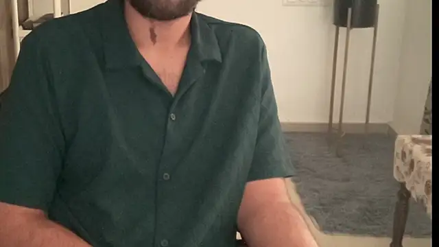 Snapshot of MakeMeAwareAah chatting on December 4, 2025, 7:29 am MakeMeAwareAah online show from December 4, 2025, 7:29 am