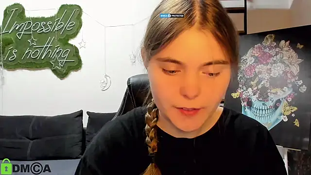 Snapshot of MiraaBloom chatting on April 6, 2026, 1:34 pm MiraaBloom online show from April 6, 2026, 1:34 pm