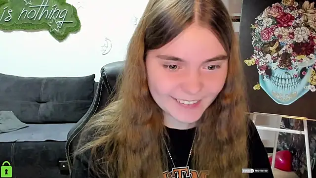 Snapshot of MiraaBloom chatting on March 16, 2026, 2:43 pm MiraaBloom online show from March 16, 2026, 2:43 pm