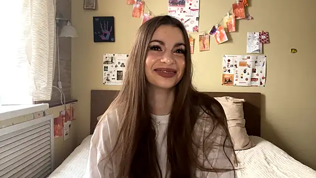 TheRealAnna online show from October 31, 2025, 8:33 am