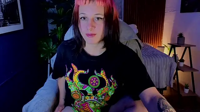 Snapshot of camilaa_lux chatting on March 26, 2026, 6:44 am camilaa lux online show from March 26, 2026, 6:44 am