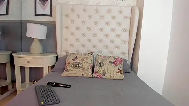 Snapshot of Anna_Tood chatting on November 6, 2025, 11:36 am Anna Tood online show from November 6, 2025, 11:36 am