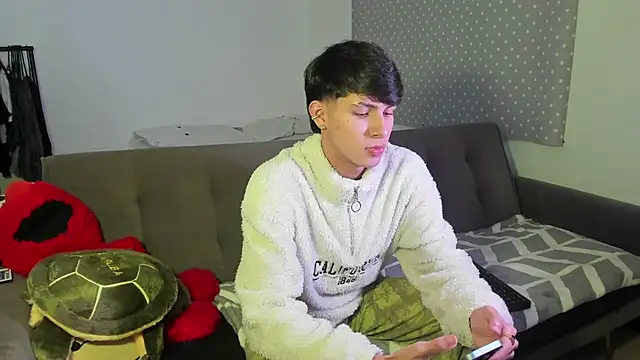 Snapshot of Will_starr chatting on December 17, 2025, 3:00 am Will starr online show from December 17, 2025, 3:00 am