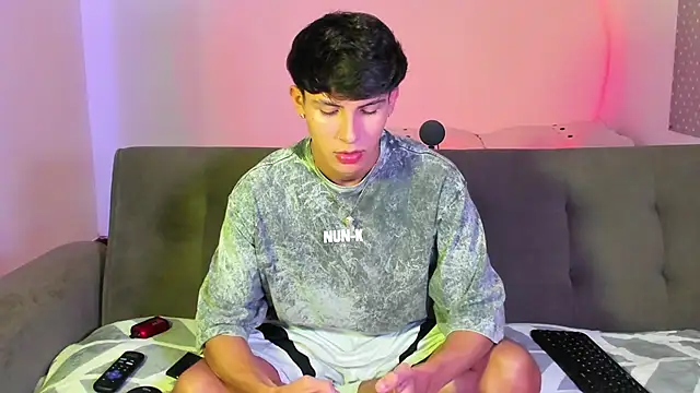 Snapshot of Will_starr chatting on November 12, 2025, 9:07 pm Will starr online show from November 12, 2025, 9:07 pm