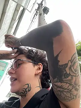 Abby Evanns1 online show from April 15, 2026, 4:11 pm