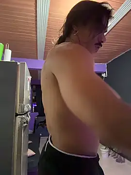 Snapshot of caiiobahia chatting on December 16, 2025, 3:00 am caiiobahia online show from December 16, 2025, 3:00 am