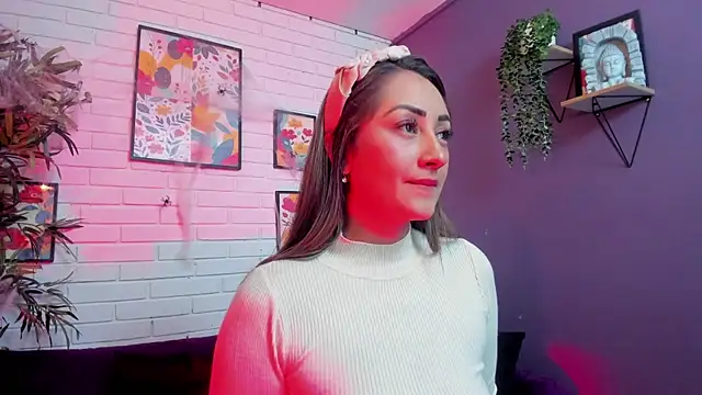 Sofia  Stk online show from November 6, 2025, 2:59 am