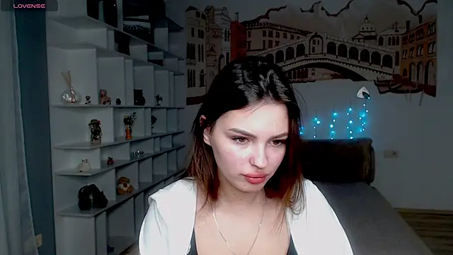 KittyShenson online show from February 8, 2026, 6:33 am