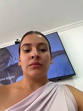 Talia Bonet online show from April 6, 2026, 5:14 pm