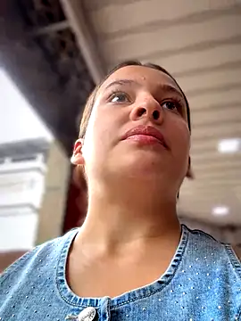 Talia Bonet online show from November 30, 2025, 1:56 pm