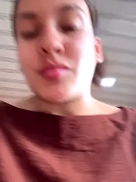 Talia Bonet online show from November 28, 2025, 3:34 pm