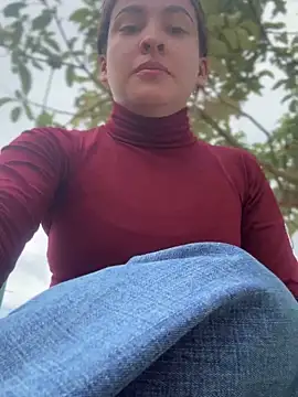 Talia Bonet online show from November 9, 2025, 4:11 pm