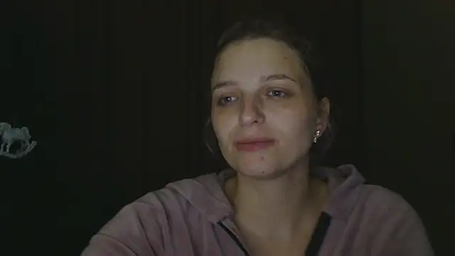 Snapshot of ElisSky301 chatting on December 14, 2025, 9:20 pm ElisSky301 online show from December 14, 2025, 9:20 pm