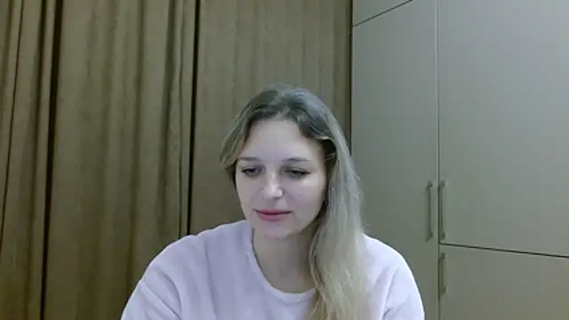 Snapshot of ElisSky301 chatting on November 10, 2025, 10:59 pm ElisSky301 online show from November 10, 2025, 10:59 pm