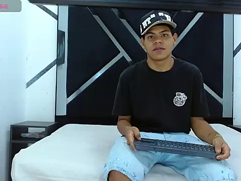 Yordi Alpha online show from November 5, 2025, 1:14 pm