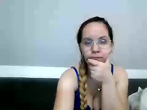 Snapshot of barbara896 chatting on December 3, 2025, 8:03 am barbara896 online show from December 3, 2025, 8:03 am