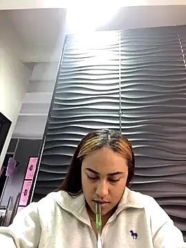 AnguelJones online show from December 5, 2025, 3:27 am