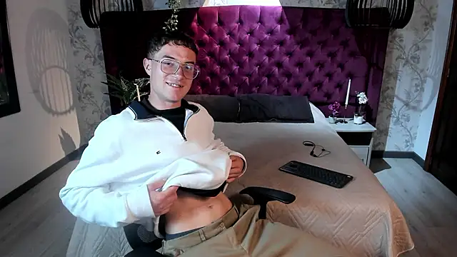 Lil James online show from March 19, 2026, 8:20 pm