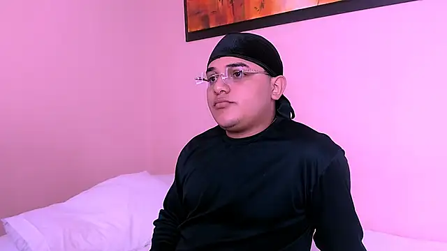 Santo Pecado  online show from October 23, 2025, 1:43 pm