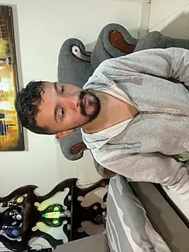 fyodr sai online show from October 28, 2025, 3:29 am