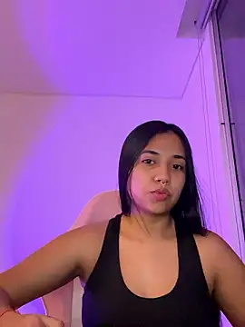 Snapshot of aly_nicols chatting on January 10, 2026, 2:40 am aly nicols online show from January 10, 2026, 2:40 am