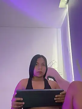 Snapshot of aly_nicols chatting on January 15, 2026, 8:45 pm aly nicols online show from January 15, 2026, 8:45 pm