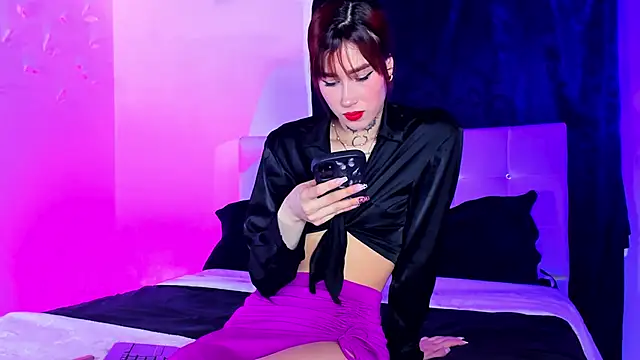 Snapshot of Arya_Fioree chatting on November 23, 2025, 5:12 pm Arya Fioree online show from November 23, 2025, 5:12 pm