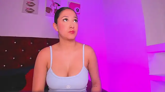 kittymonroe1 online show from July 17, 2026, 4:59 pm