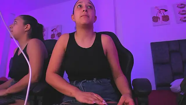 kittymonroe1 online show from March 12, 2026, 6:12 pm