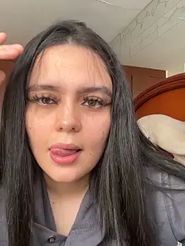 Snapshot of Selena_Roa chatting on May 25, 2026, 9:13 pm Selena Roa online show from May 25, 2026, 9:13 pm