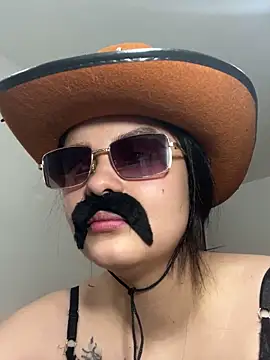 Snapshot of Selena_Roa chatting on October 31, 2025, 3:03 am Selena Roa online show from October 31, 2025, 3:03 am