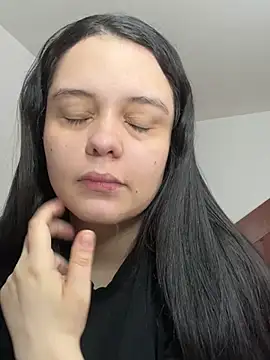 Selena Roa online show from January 17, 2026, 4:10 pm