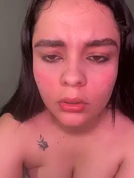 Snapshot of Selena_Roa chatting on November 20, 2025, 9:36 pm Selena Roa online show from November 20, 2025, 9:36 pm