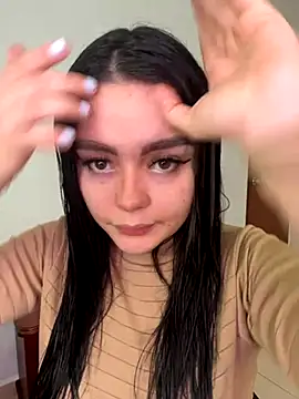 Snapshot of Selena_Roa chatting on November 15, 2025, 4:22 pm Selena Roa online show from November 15, 2025, 4:22 pm