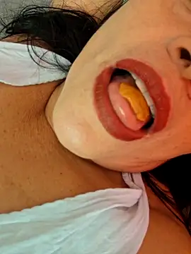 Snapshot of viviana-sexi chatting on April 6, 2026, 8:54 pm viviana-sexi online show from April 6, 2026, 8:54 pm