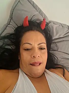 Snapshot of viviana-sexi chatting on June 26, 2026, 12:22 pm viviana-sexi online show from June 26, 2026, 12:22 pm