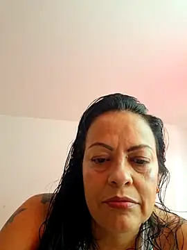 viviana-sexi online show from May 25, 2026, 1:32 pm