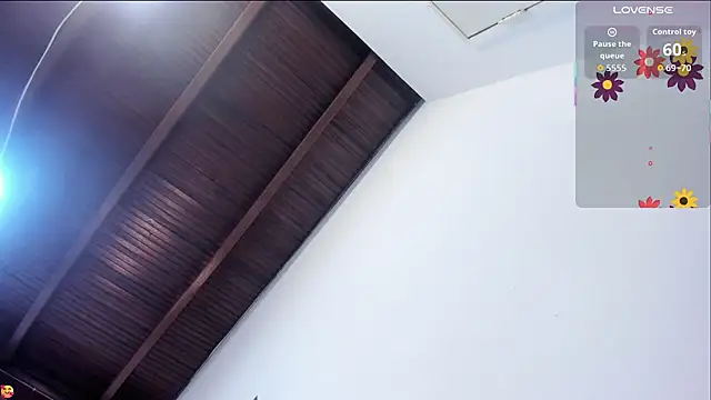 mirandaduboiss online show from March 12, 2026, 5:06 pm